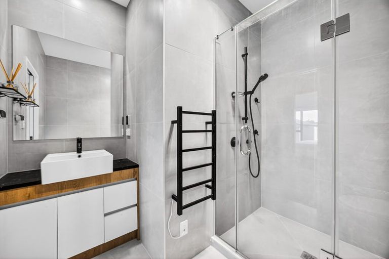 Photo of property in 117 Waekahu Road, Westgate, Auckland, 0814