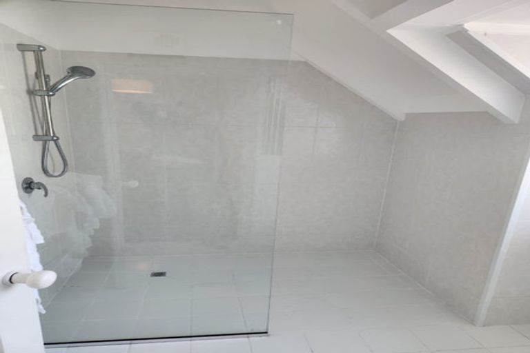 Photo of property in 12/12 Shrewsbury Street, Merivale, Christchurch, 8014