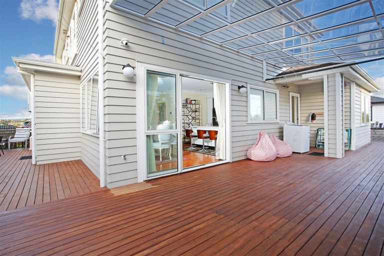 Photo of property in 15 Waitahu Rise, Pukekohe, 2120
