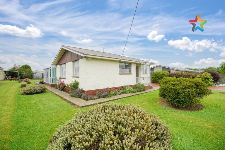 Photo of property in 49 Mauchline Street, Wallacetown, 9816