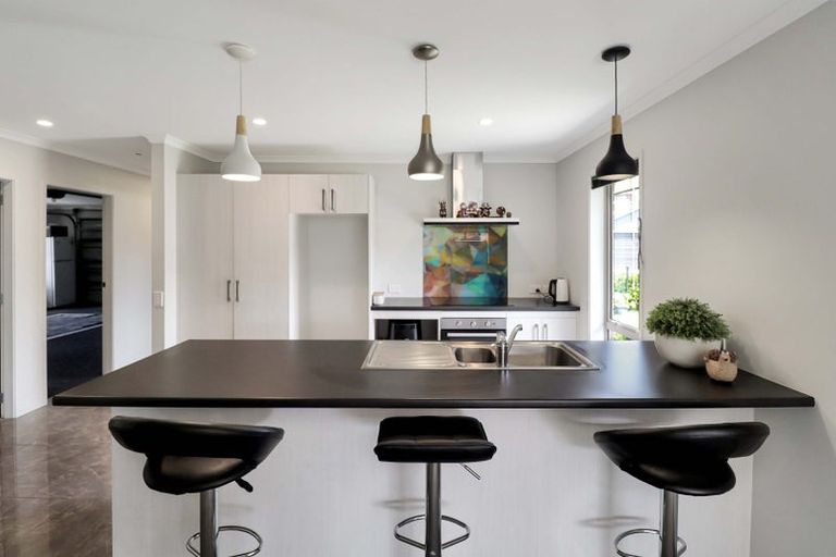 Photo of property in 11 Shearwater Lane, Whitby, Porirua, 5024