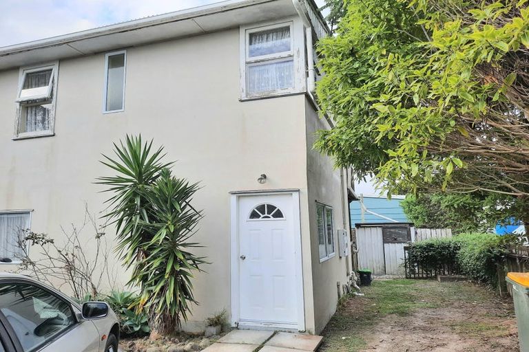 Photo of property in 1374 Whangaparaoa Road, Army Bay, Whangaparaoa, 0930