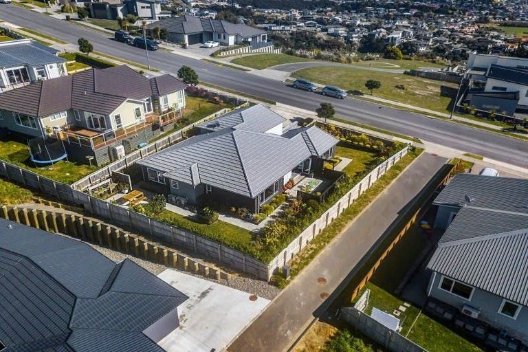 Photo of property in 146 Endeavour Drive, Whitby, Porirua, 5024