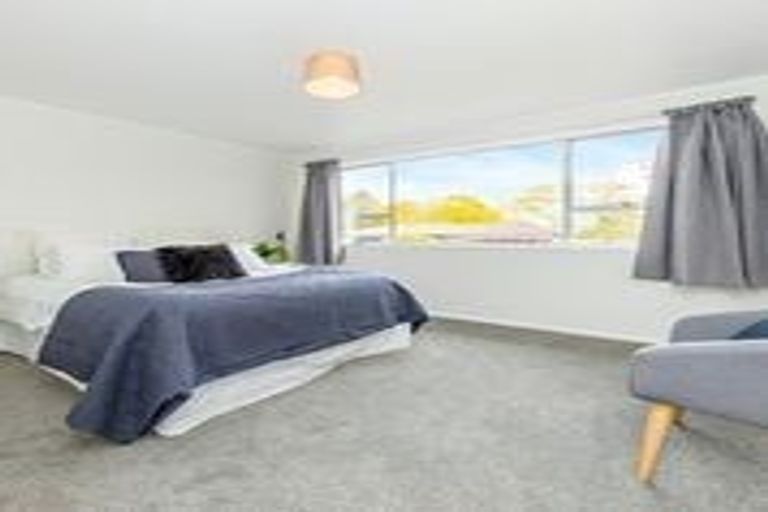 Photo of property in 14 Chantal Place, Red Hill, Papakura, 2110