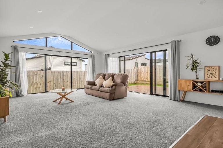 Photo of property in 7 Whale Bay Rise, Gulf Harbour, Whangaparaoa, 0930
