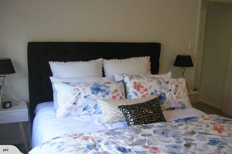 Photo of property in 40 Rushgreen Avenue, Pahurehure, Papakura, 2113