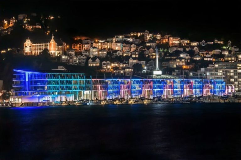 Photo of property in Clyde Quay Wharf, 2c/5 Clyde Quay Wharf, Te Aro, Wellington, 6011