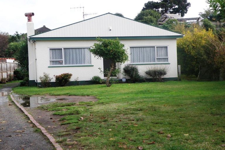 Photo of property in 16 Dale Road, Raumati South, Paraparaumu, 5032