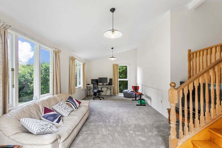 Photo of property in 1/24 Albany Highway, Greenhithe, Auckland, 0632