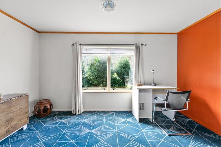 Photo of property in 24 Blake Street, Porangahau, 4293