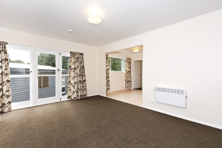 Photo of property in 5 Julian Place, Otara, Auckland, 2023