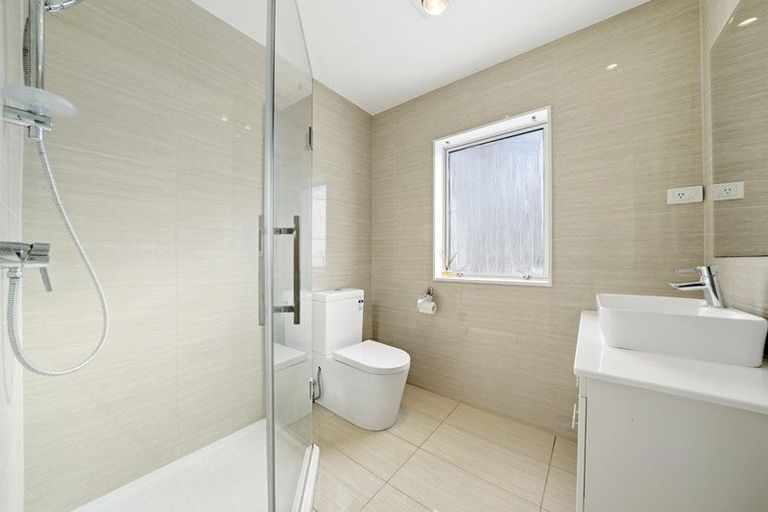 Photo of property in 152a Weatherly Road, Torbay, Auckland, 0630