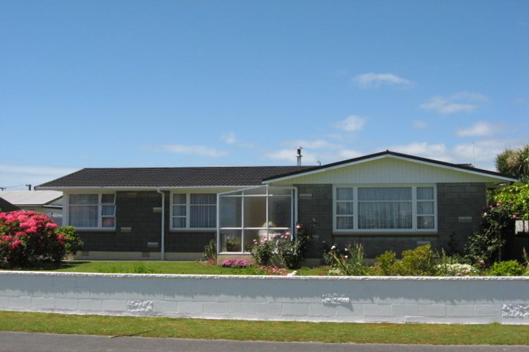 Photo of property in 5 Romilly Street, Westport, 7825