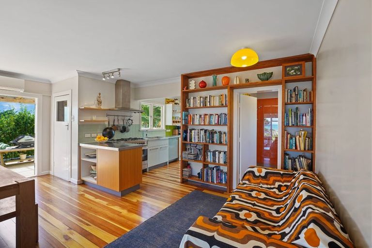 Photo of property in 28 Rodney Avenue, Te Horo Beach, Otaki, 5581