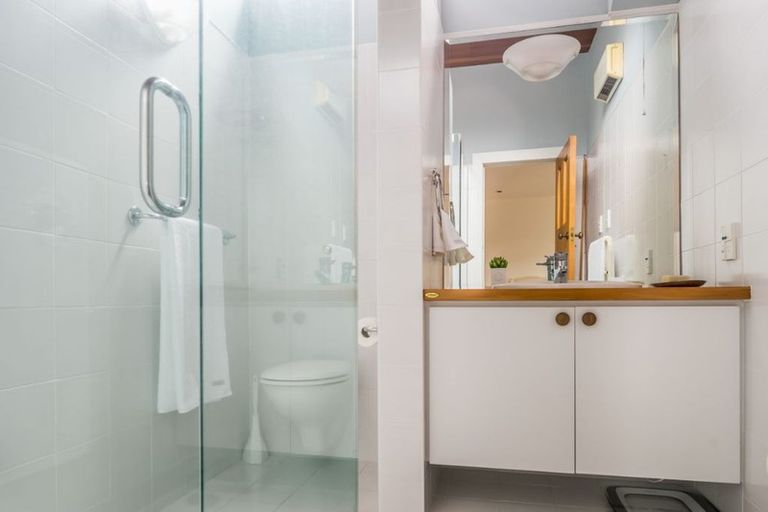 Photo of property in 13 Talavera Terrace, Kelburn, Wellington, 6012