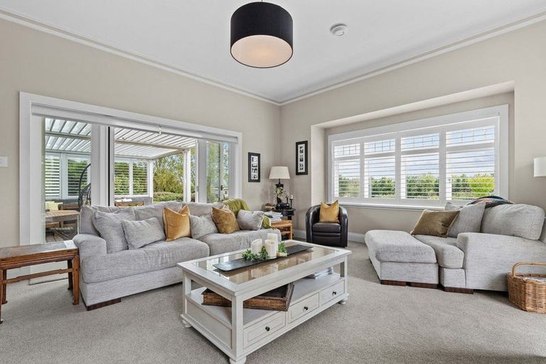 Photo of property in 11 Campbell Drive, Martinborough, 5711