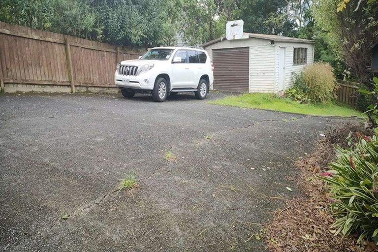 Photo of property in 30a Kiteroa Terrace, Rothesay Bay, Auckland, 0630
