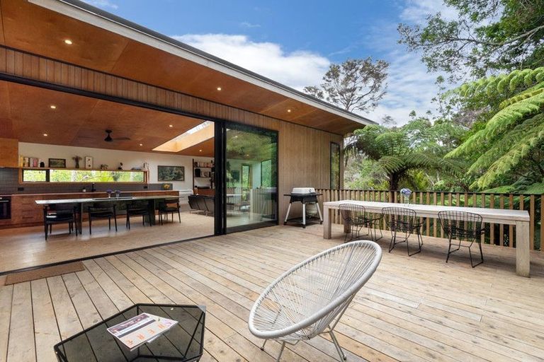 Photo of property in 13 Kauri Road, Birkenhead, Auckland, 0626