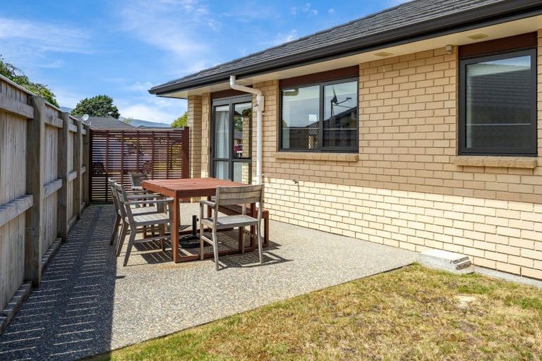 Photo of property in 25 Ian Peter Way, Otaki, 5512
