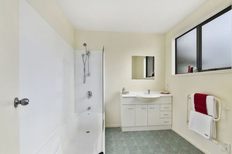 Photo of property in 47/11 The Avenue, Albany, Auckland, 0632
