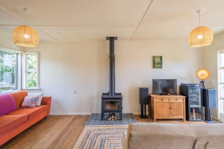 Photo of property in 10b Waikare Road, Raumati Beach, Paraparaumu, 5032