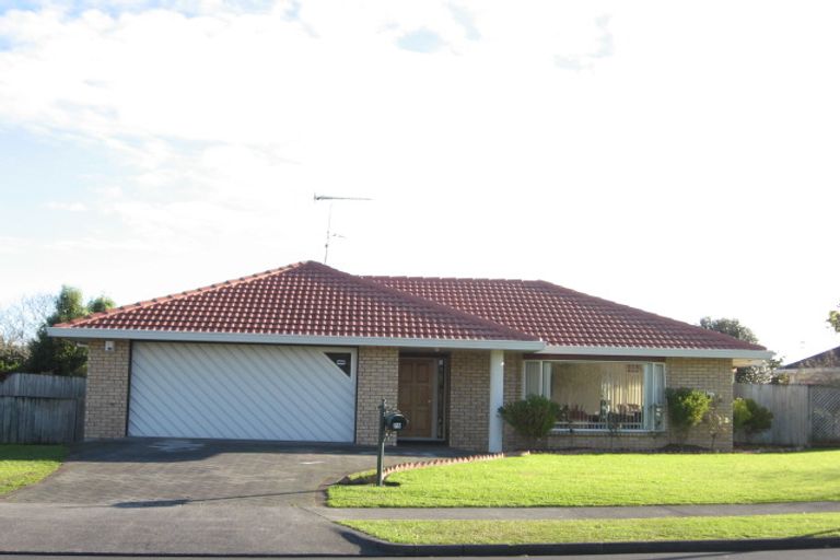 Photo of property in 74 Tington Avenue, Wattle Downs, Auckland, 2103