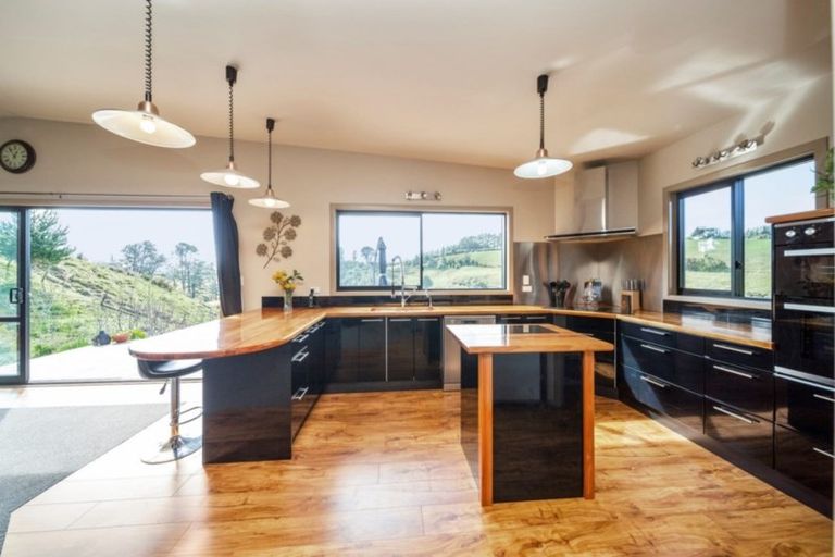 Photo of property in 63a Saxton Road, Upper Vogeltown, New Plymouth, 4371