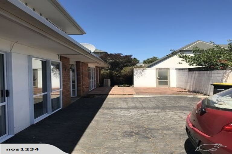 Photo of property in 2/104 Mandeville Street, Riccarton, Christchurch, 8011