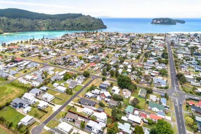 Photo of property in 107 Riverview Road, Whangamata, 3620