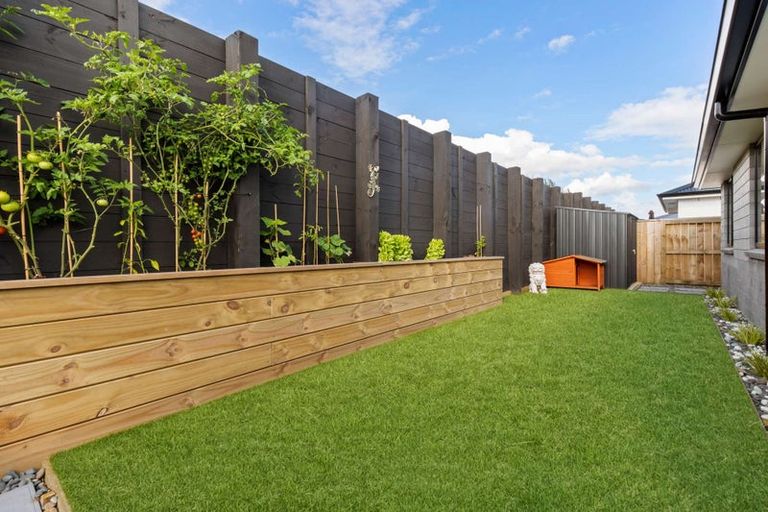 Photo of property in 136 Union Drive, Papamoa, 3118