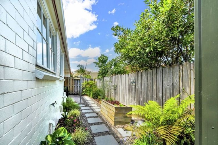 Photo of property in 1/16a Edendale Road, Somerville, Auckland, 2014