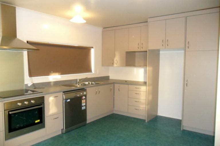 Photo of property in 34 Palm Avenue, Lyall Bay, Wellington, 6022