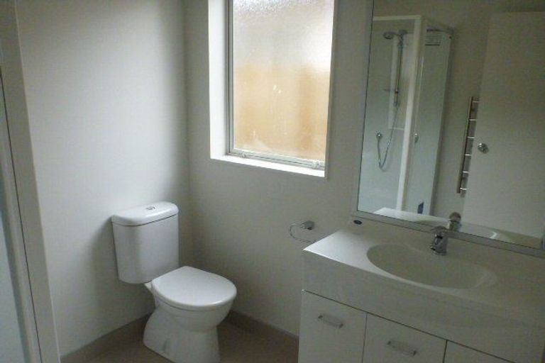 Photo of property in 22 Popokatea Drive, Takanini, 2112
