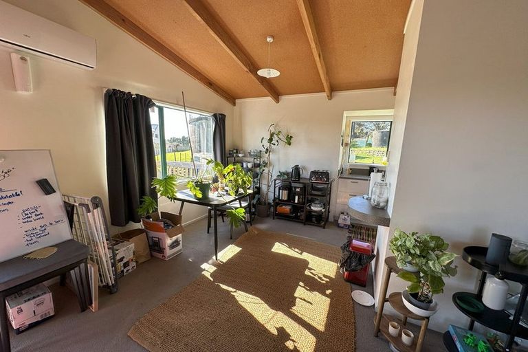 Photo of property in 451 Paremoremo Road, Paremoremo, Auckland, 0632