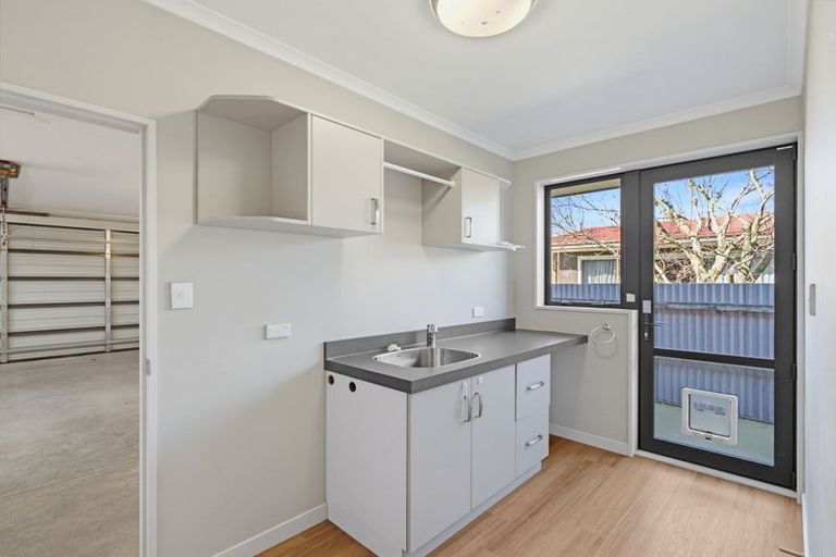 Photo of property in 17 Buckleys Terrace, Tinwald, Ashburton, 7700
