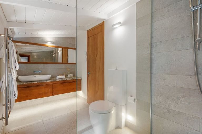 Photo of property in 34 Castor Bay Road, Castor Bay, Auckland, 0620