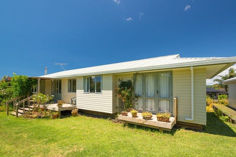 Photo of property in 3 Ranui Avenue, Kerikeri, 0230