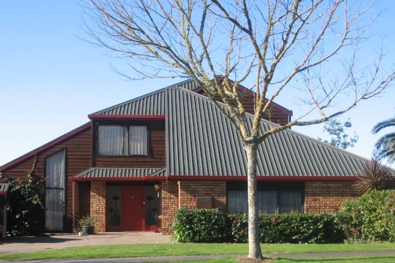 Photo of property in 102 Totara Drive, Pukete, Hamilton, 3200