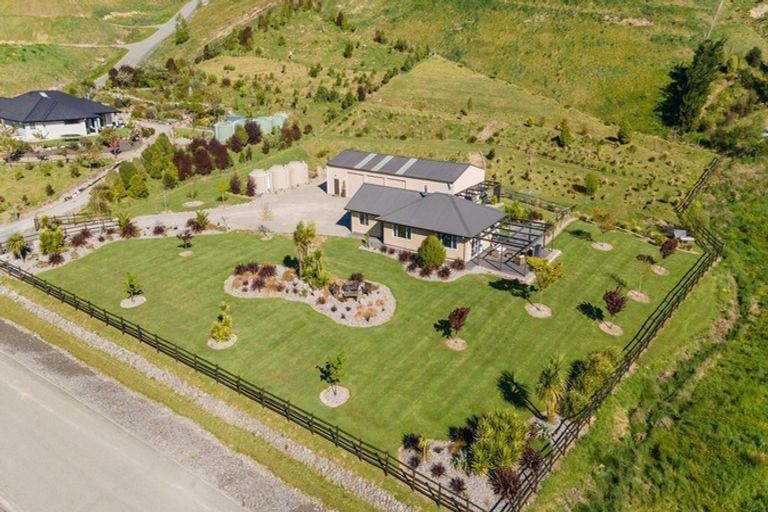 Photo of property in 10 Gossey Drive, Wakefield, 7025