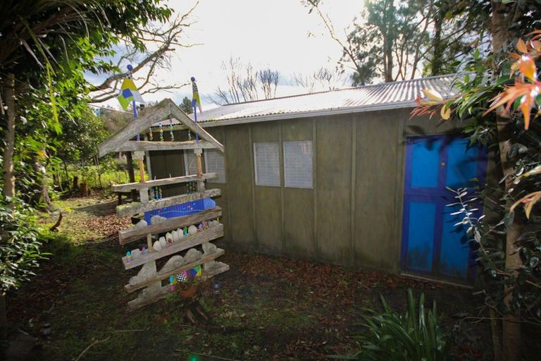 Photo of property in 1913 Paparoa Valley Road, Paparoa, 0571