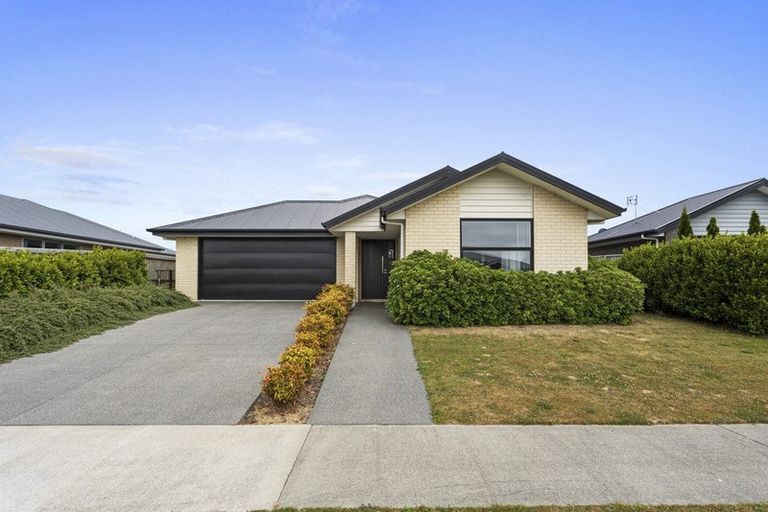 Photo of property in 77 Sutherland Drive, Kaiapoi, 7630