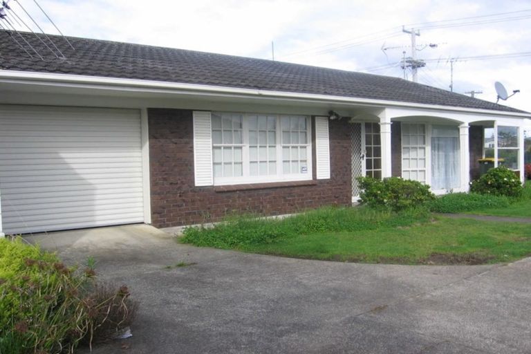 Photo of property in 1/256 Great South Road, Manurewa, Auckland, 2102