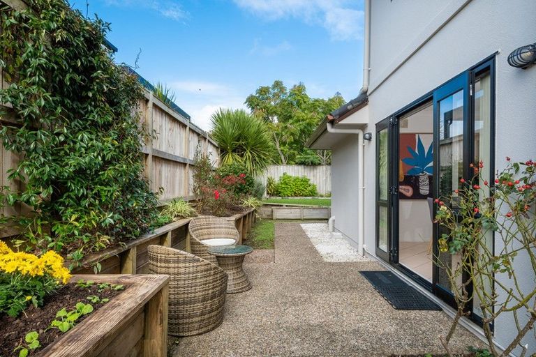Photo of property in 3 Parani Court, Te Atatu Peninsula, Auckland, 0610