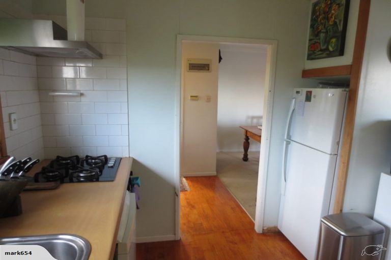 Photo of property in 39 Woodstock Road, Forrest Hill, Auckland, 0620