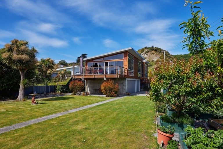 Photo of property in 35 Avoca Street, Kaikoura, 7300