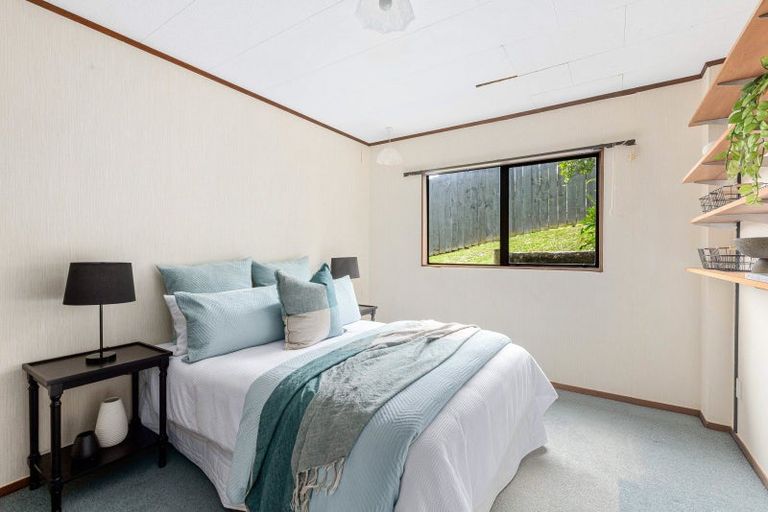 Photo of property in 80 Marellen Drive, Red Beach, 0932