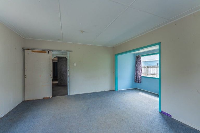 Photo of property in 107 Amohia Street, Paraparaumu, 5032