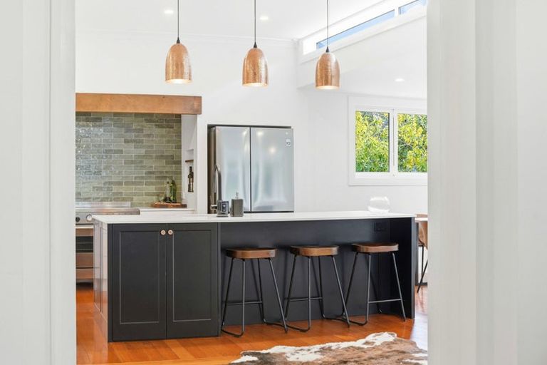 Photo of property in 5 Parkes Avenue, Saint Johns Hill, Whanganui, 4501