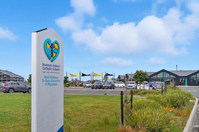 Photo of property in 82 Golden Sands Drive, Papamoa Beach, Papamoa, 3118