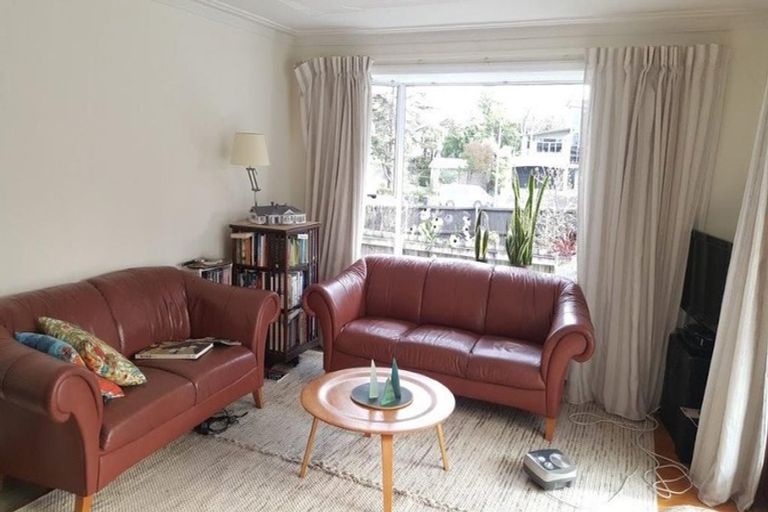 Photo of property in 2 Burnbrae Street, Saint Martins, Christchurch, 8022